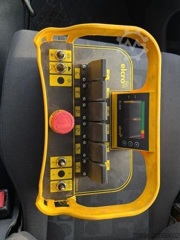 Tipper truck MERCEDES-BENZ ACTROS 1832 * KIPPER 4,00 m + PK 9501 * 4x4