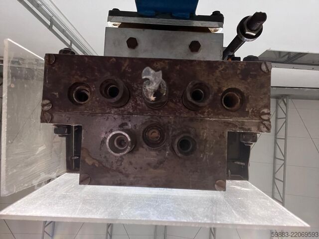 Multi-spindle drilling machine Valentini V/L8