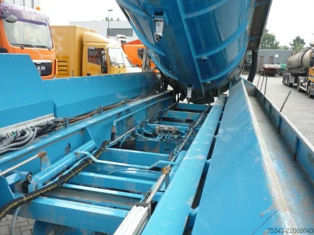 Suction vehicle Royen Ipsam Droge stoffen zuiger/Sucking and blowing ...