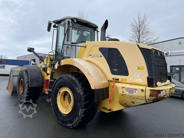 Loader New Holland W270B