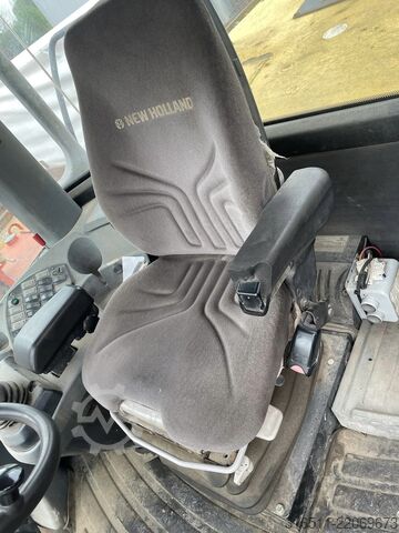 Loader New Holland W270B