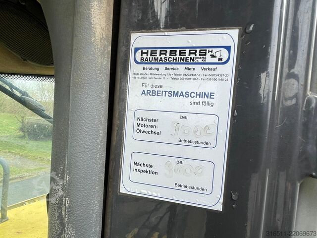Loader New Holland W270B