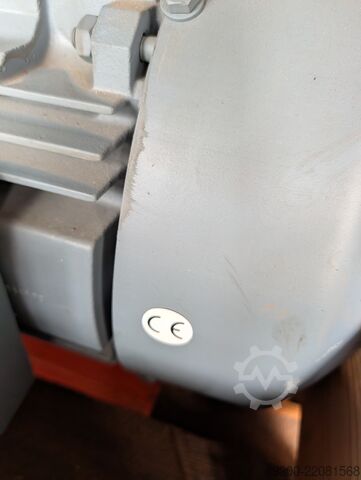 Getriebemotor SEW-EURODRIVE RF802 DV160L4