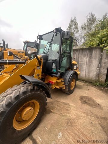 Wheel loader CATERPILLAR 907 H2