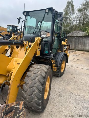 Wheel loader CATERPILLAR 907 H2