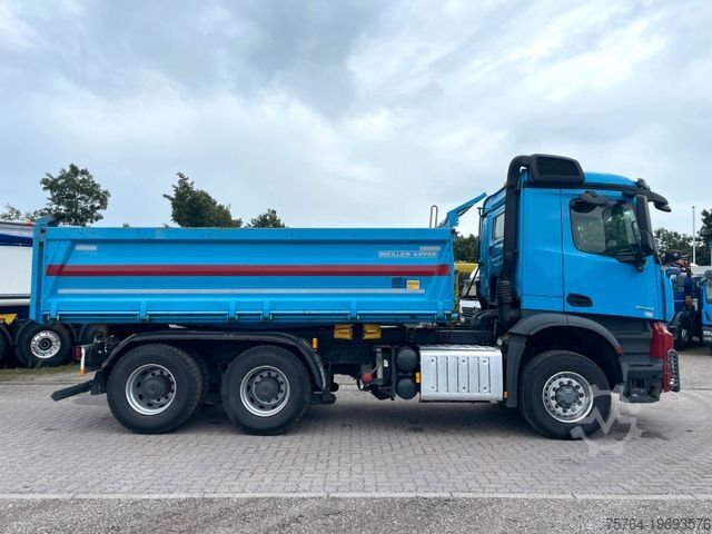 Three-sided tipper truck MERCEDES-BENZ 2643 /6x6H ALLRAD/Meiller/Bordmatik/Schneeplatte