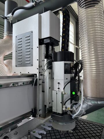 Bearbeitungszentrum CNC-ROUTER DMA-BudgeCraft Nesting Professional