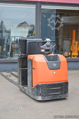 Hochhubkommissionierer BT OSE 200X