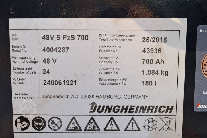Schubmaststapler Jungheinrich ETV 216