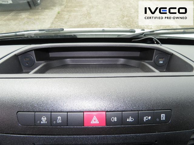 Box van IVECO Daily 70C18HA8/P Koffer/LBW Klima, NL 3228kg
