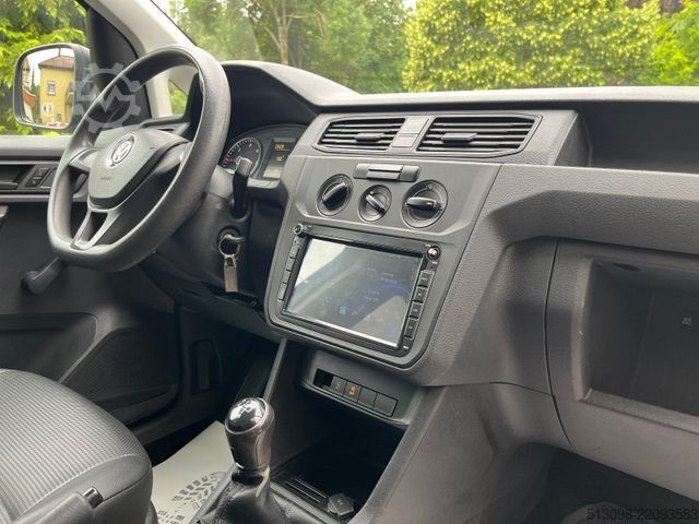 Minibus VW CADDY 2.0 TDI TEMPOMAT AHK NAVI EURO 6