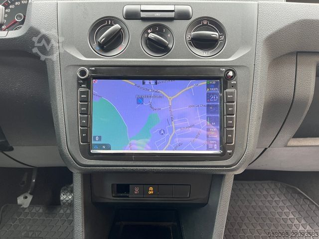 Minibus VW CADDY 2.0 TDI TEMPOMAT AHK NAVI EURO 6