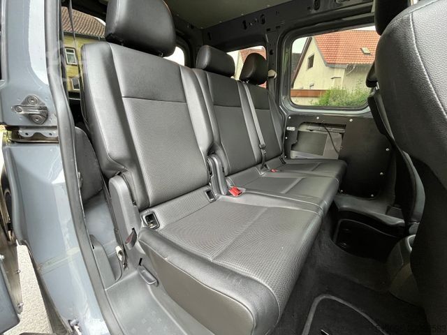 Minibus VW CADDY 2.0 TDI TEMPOMAT AHK NAVI EURO 6