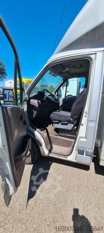 Box van OPEL Blumenkoffer, Laderampe