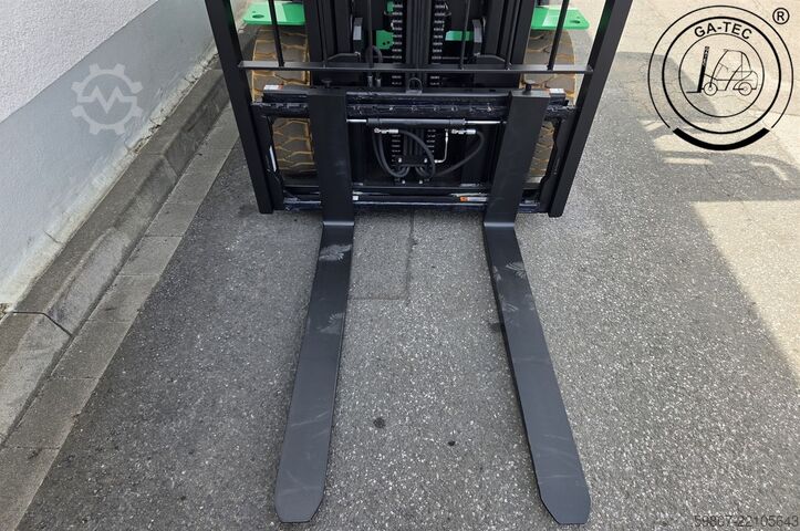 Electric 4-wheeler Hangcha CPD38-XEY2HA-SI