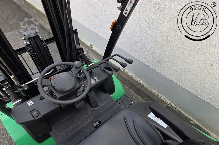Electric 4-wheeler Hangcha CPD38-XEY2HA-SI