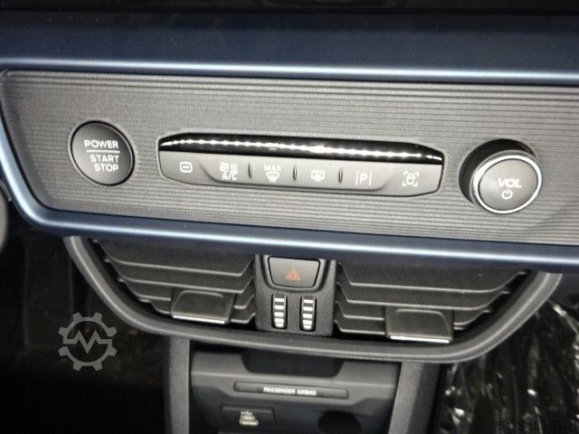 Kastenwagen FORD Transit Courier Active 74kW Nav WiPa ACC 2xS-Tür