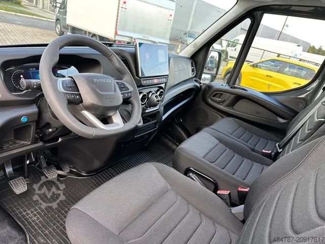 Abschleppwagen IVECO Daily 35S18 LED