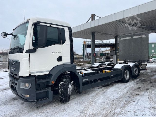 LKW-Fahrgestell MAN TGS 26.360 6x2-4 LL