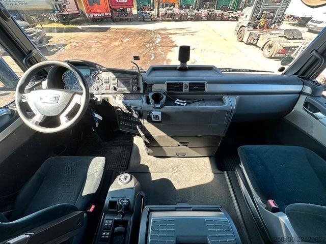 Flatbed truck with tarp MAN TGX 26.440 6x2 BL Plane & Retarder /EDSCHA