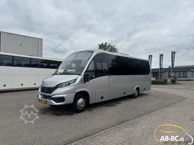 Minibus IVECO Rosero First Touring Electra, Reichweite 336 km