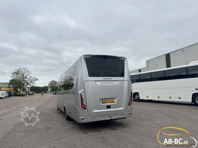 Minibus IVECO Rosero First Touring Electra, Reichweite 336 km