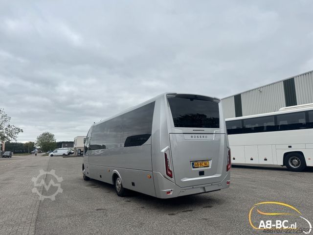 Minibus IVECO Rosero First Touring Electra, Reichweite 336 km