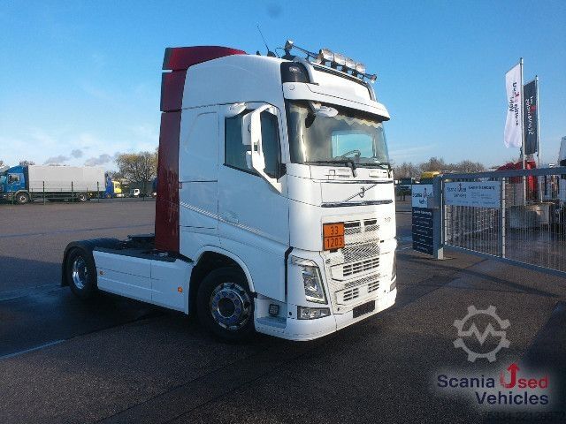 Hazardous materials truck Volvo FH13.500 ADR-FL Globetrotter TOP!!!