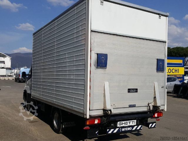Box van IVECO 35C14