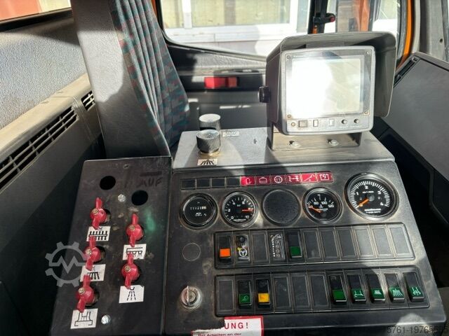 LKW Kehrmaschine Mercedes-Benz MB 1417 K Bucher Cityfant 60