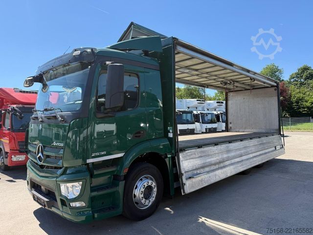 Beverage truck MERCEDES-BENZ ANTOS 2536 L Getränkekoffer 7,40 m LBW 2 T*LENK