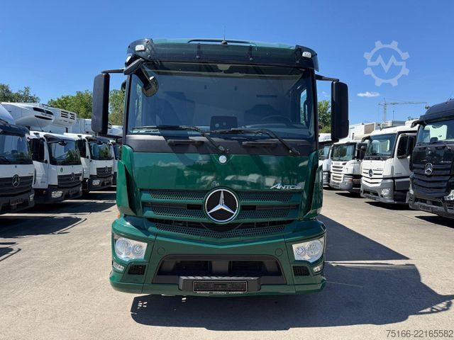 Beverage truck MERCEDES-BENZ ANTOS 2536 L Getränkekoffer 7,40 m LBW 2 T*LENK