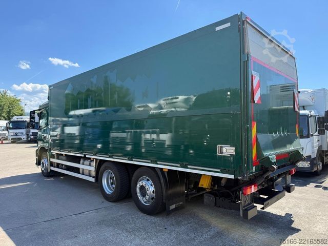 Beverage truck MERCEDES-BENZ ANTOS 2536 L Getränkekoffer 7,40 m LBW 2 T*LENK