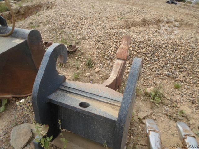 Chain excavator CATERPILLAR 330 FLN