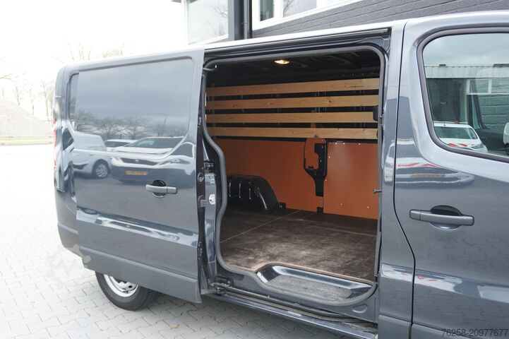 Delivery van Renault Trafic 2.0 dCi L2 EURO 6 - Airco- Navi - Cruise...