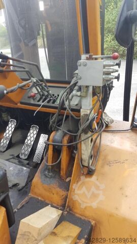 Front forklift Heden 5680