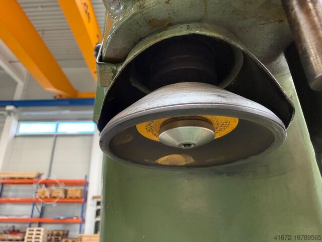 Kegelradschleifmaschine MIKRON 120.01 Schleifmaschine