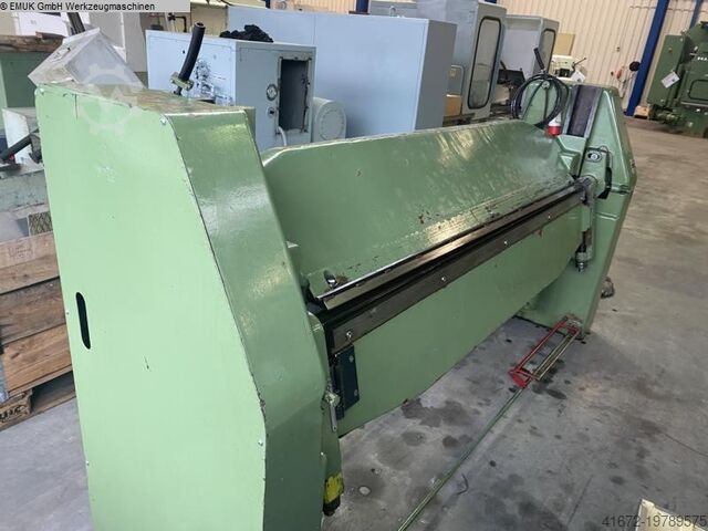Folding Machine Zavody Tazkeho Strojarstva XONM 2000/2A/4