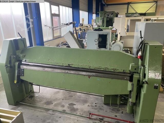 Schwenkbiegemaschine Zavody Tazkeho Strojarstva XONM 2000/2A/4