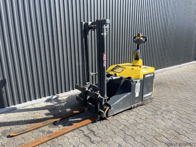 Pedestrian Stacker Combilift CS