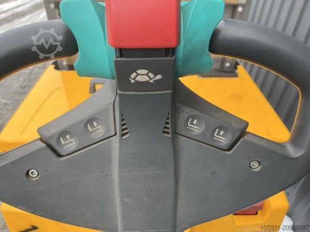 Pedestrian Stacker Jungheinrich EJD220