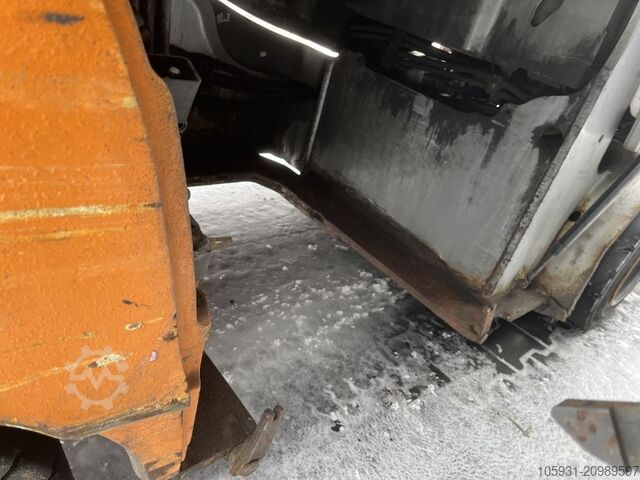 Electric 4-wheel forklift Still RX60-35