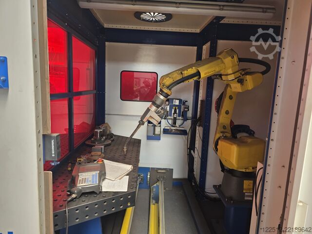 Welding robot welding cell FANUC ARC Mate 100iC 12