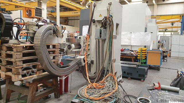 Universal Moving Column Milling Machine KEKEISEN UBF-R 2000/13