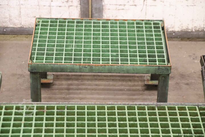 Maschinenpodest unbekannt 2455 x 1925 mm