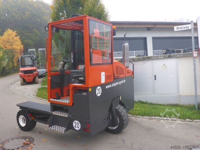 Four-way side loader Combilift C5000 XL