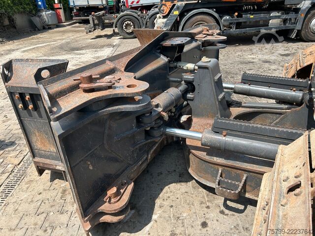 Road roller CASE 1650M Raupe