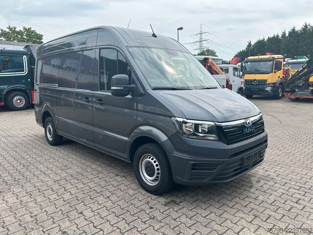 High top van MAN TGE Kastenwagen 4x2