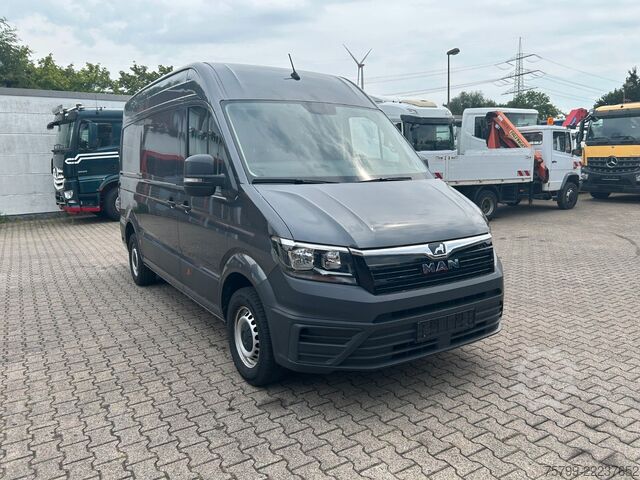 High top van MAN TGE Kastenwagen 4x2