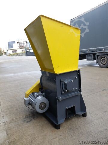 Wood chipper, shredder 4/23 Umwelttech LL600PL 4/23